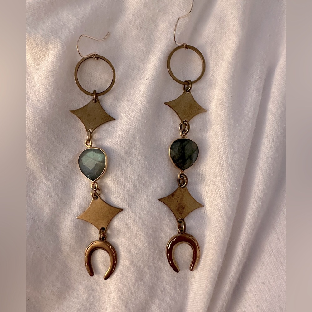 NWOT Flatwoods Fawn earrings